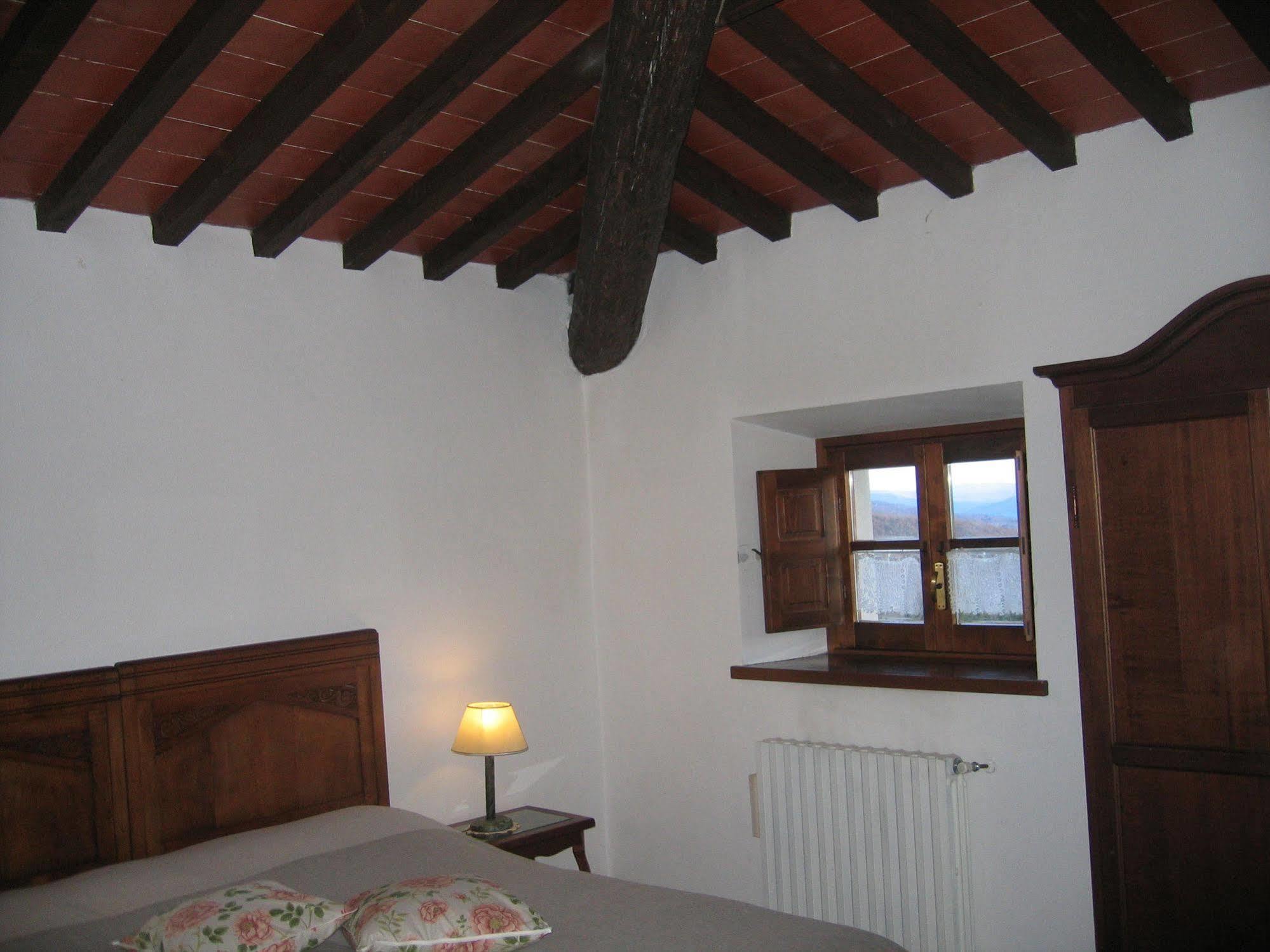 Borgo Tramonte Hotel Pratovecchio Bagian luar foto
