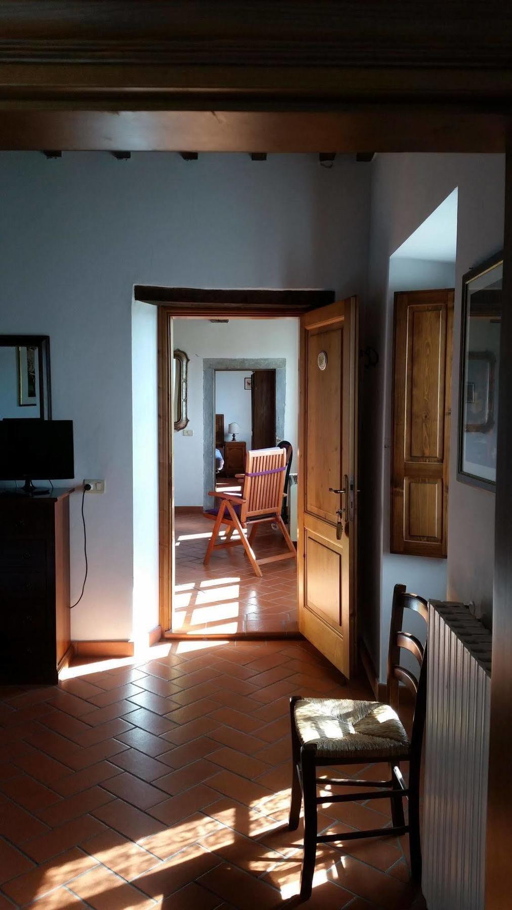 Borgo Tramonte Hotel Pratovecchio Bagian luar foto